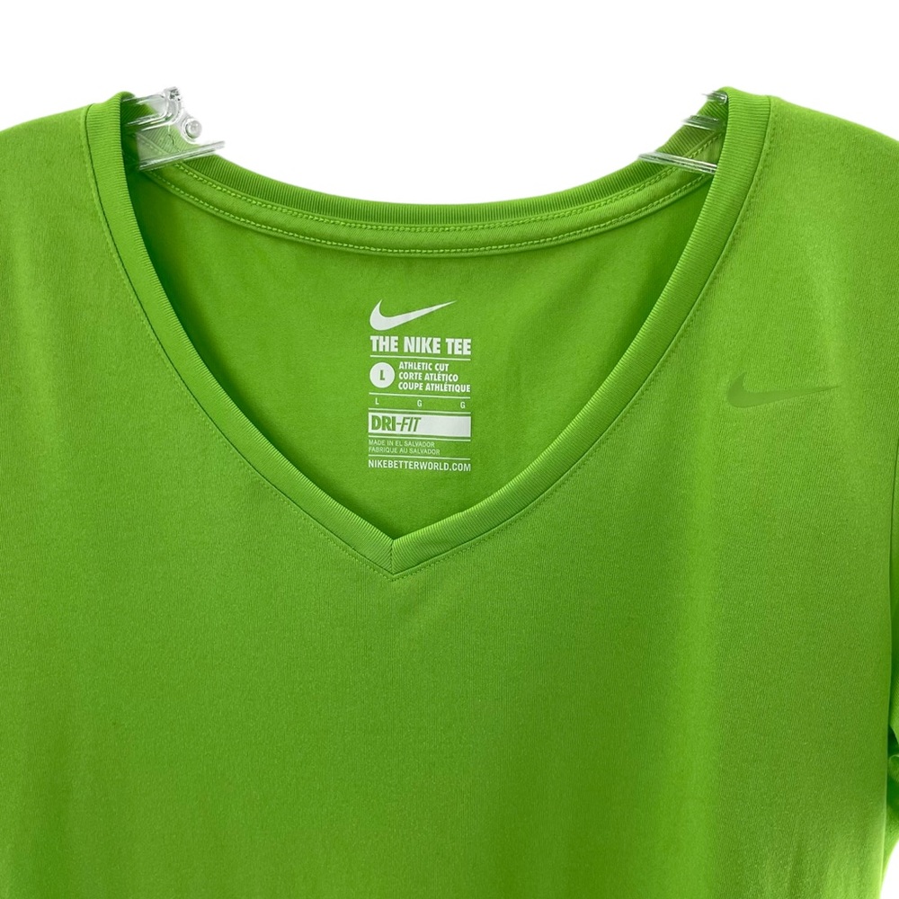The Nike Tee Dri-Fit Athletic Wear Shirt Large - Picture 5 of 9